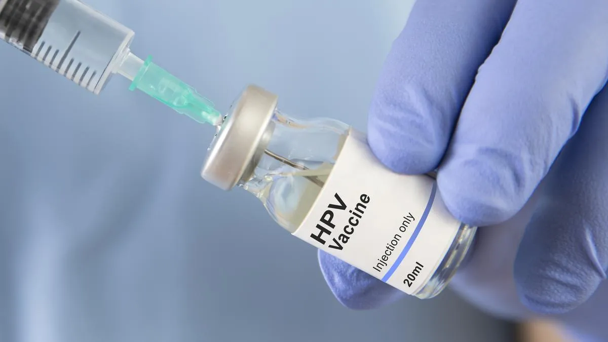 ಗರ್ಭಕಂಠದ ಕ್ಯಾನ್ಸರ್ ತಡೆಗೆ ಕೇಂದ್ರದ ಮಹತ್ವದ ಹೆಜ್ಜೆ: 14 ವರ್ಷದ ಬಾಲಕಿಯರಿಗೆ ದೇಶಾದ್ಯಂತ ಉಚಿತ ಎಚ್ಪಿವಿ ಲಸಿಕೆ